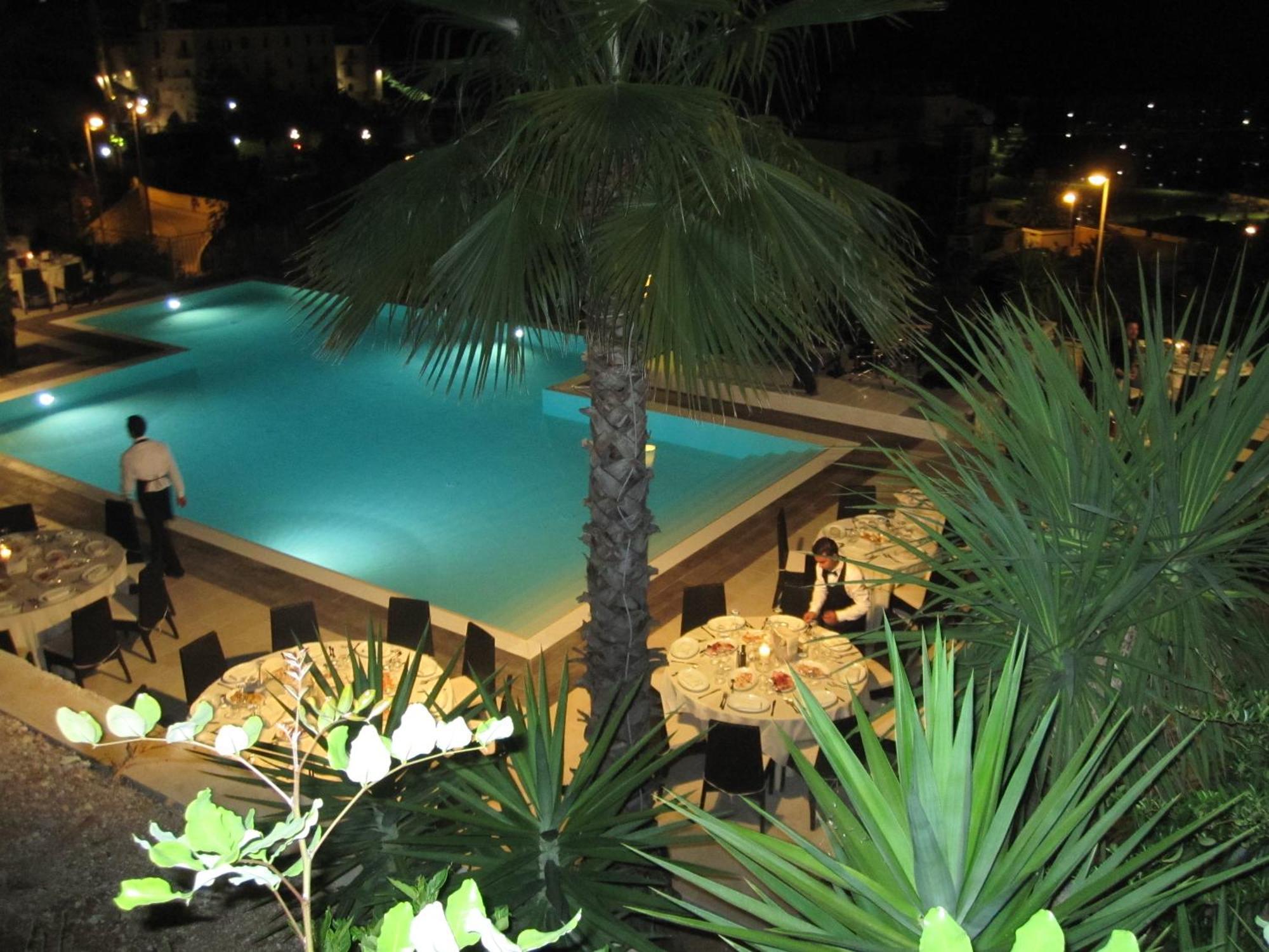 Albergo Villa Vittoria Rodi Garganico Exterior foto